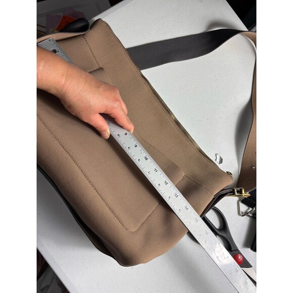 Cuyana  Dk Beige Slouch Sling Shoulder / Crossbody Bag - Picture 6 of 16